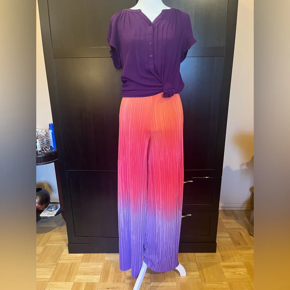Ombré pleated wide leg pants. Smocked stretchy waist. Purple pink orange. M. NWT - Picture 5 of 7